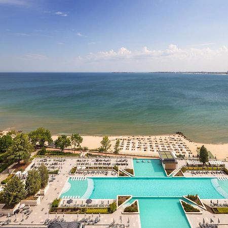Secrets Sunny Beach Resort & Spa (Adults Only) Exterior foto The beach at the hotel